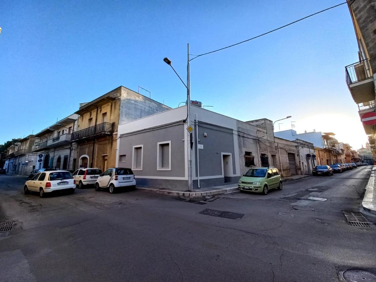 Appartamento Fico Puglia Сан-Віто-дей-Норманні Екстер'єр фото